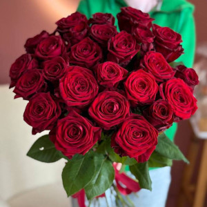 25 Red Roses | Flower Delivery Cherkasy