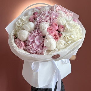 Peony, Hydrangea & Garden Rose Bouquet | Flower Delivery Cherkasy